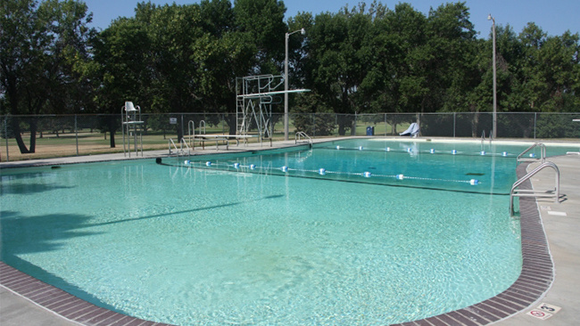 DeSmetFamilyAquaticCetner